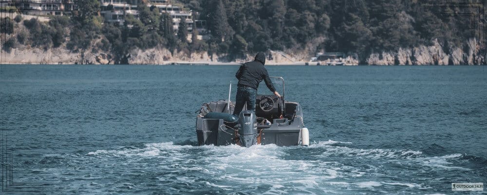 hydrauliohjaus veneeseen